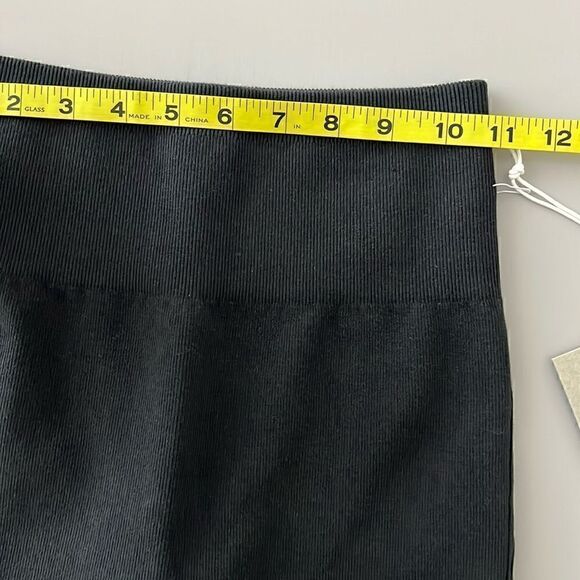 NWT Everlane The Seamless Bike Short Black Size XS/S - Picture 8 of 9